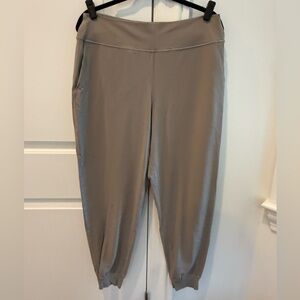 Lululemon Align High-Rise Jogger Regular 28" Size 12 Warm Ash Grey